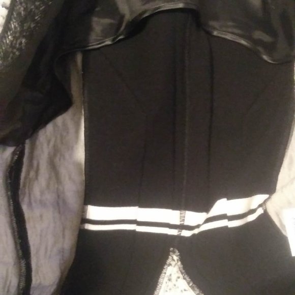 NWOT Tricot Chic Women's Jacket Size US 8 - Picture 9 of 15